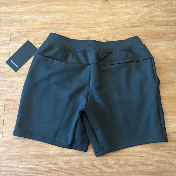 Lululemon Athletic Smooth Spacer Short 7” Blackened Pine NWT Men’s Size L - Picture 2 of 6